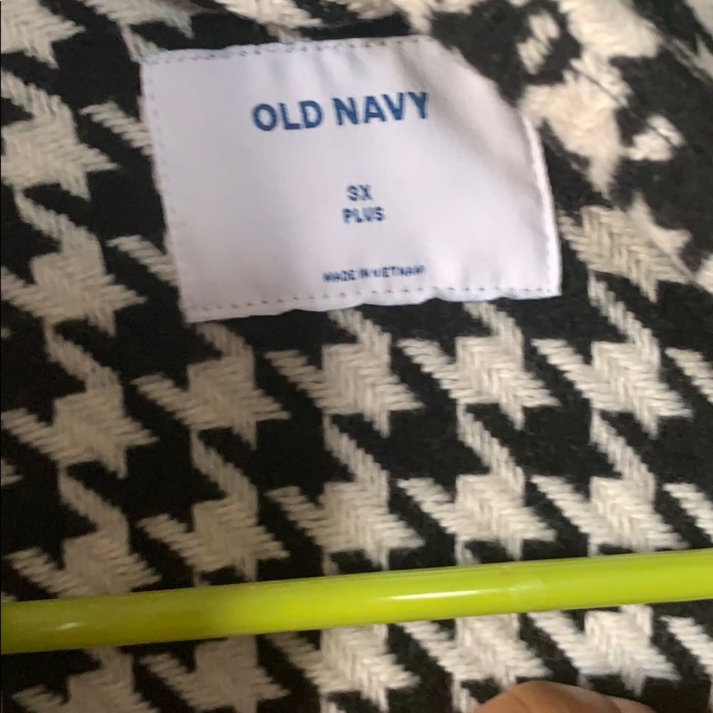 Houndstooth coat